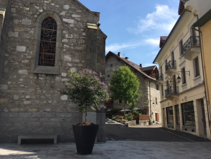 place eglise eteaux cite medievale bonneville saint pierre en faucigny